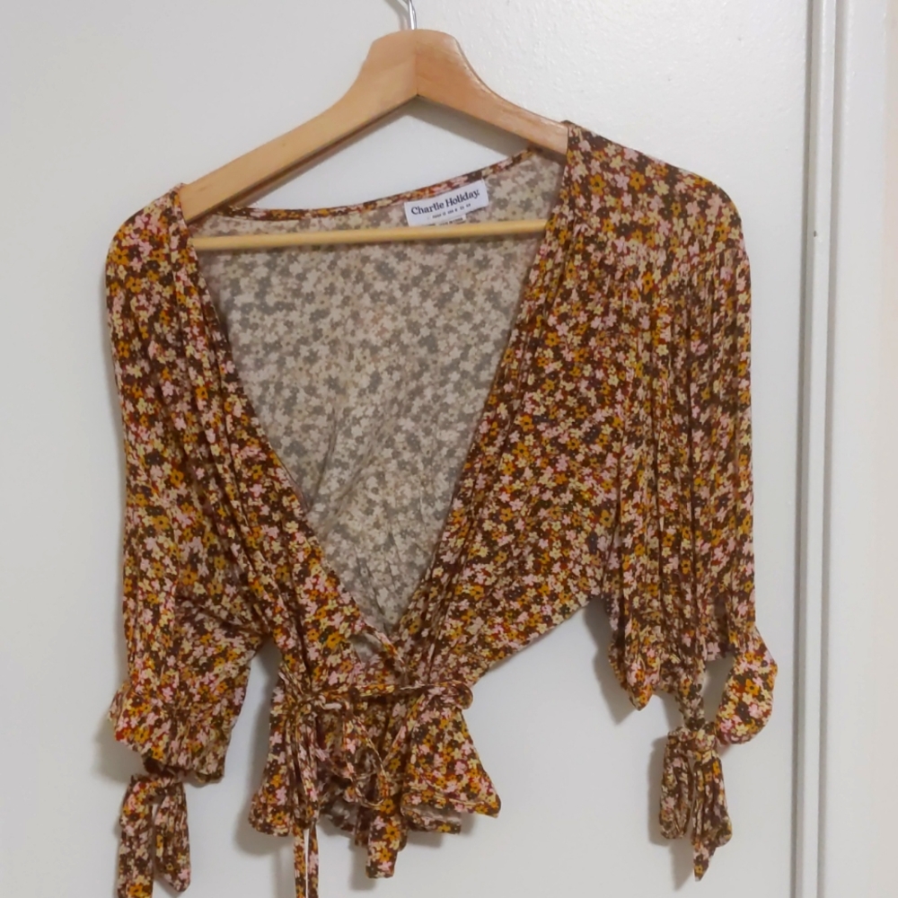 Beautiful flower wrap shirt
